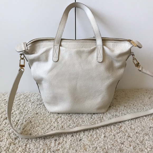 Cuyana Handbags - Cuyana Small Carryall Tote in Ecru Pebbled Leather